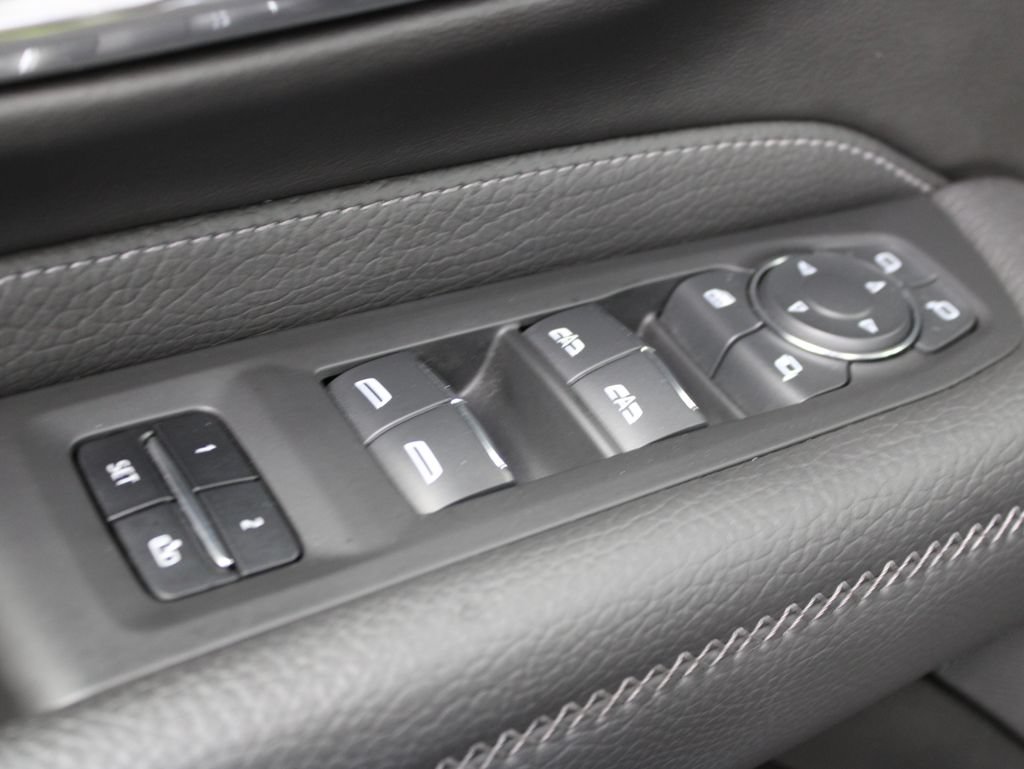 Used 2023 GMC Yukon Denali w/ LPO, Floor Liner Package AWD/4WD image 72