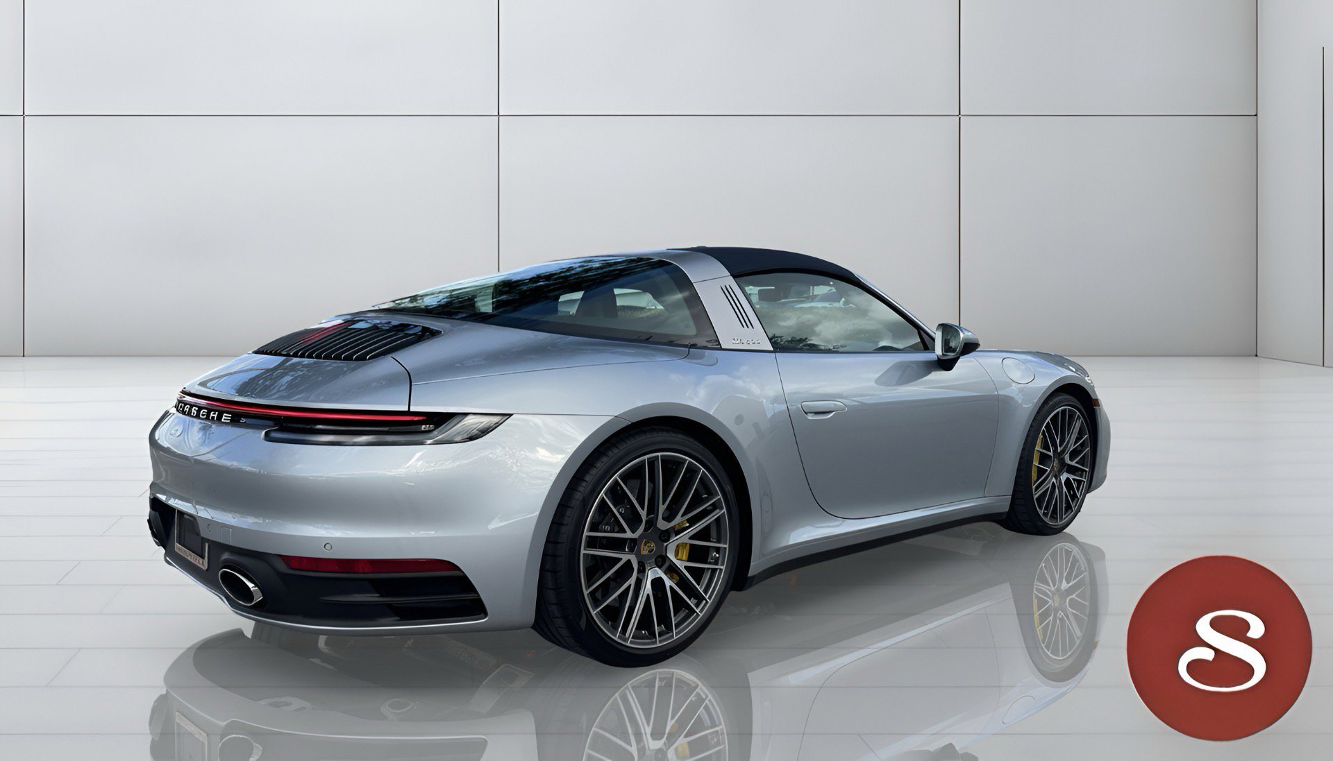Used 2021 Porsche 911 Targa 4S w/ Sport Package image 10