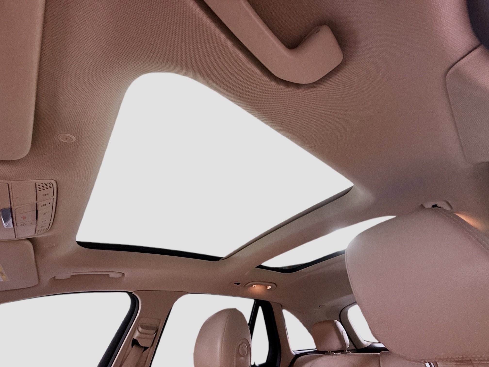 Used 2022 Mercedes-Benz GLC 300 w/ Premium Package Lite image 41