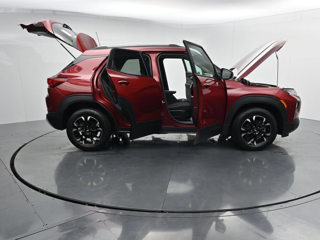Used 2022 Chevrolet TrailBlazer LT w/ Convenience Package AWD/4WD image 27