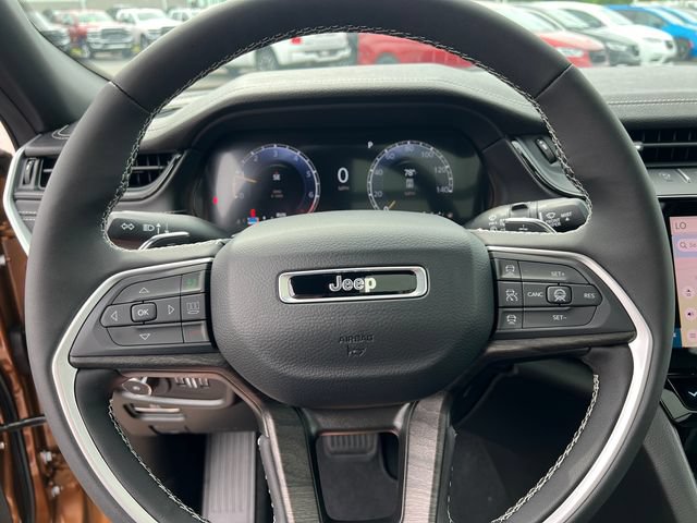 New 2026 Jeep Grand Cherokee Limited AWD/4WD image 15
