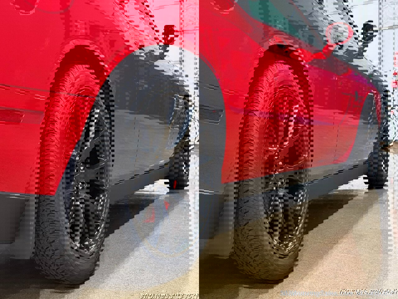 Used 2015 Dodge Challenger SRT Hellcat image 10