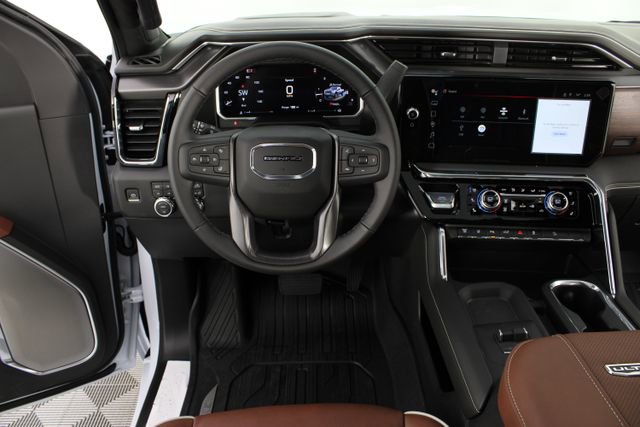 New 2026 GMC Sierra 2500 Denali Ultimate w/ Max Trailering Package image 14