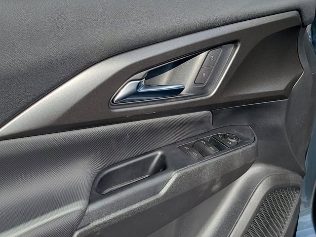 New 2026 Chevrolet Equinox EV LT image 19