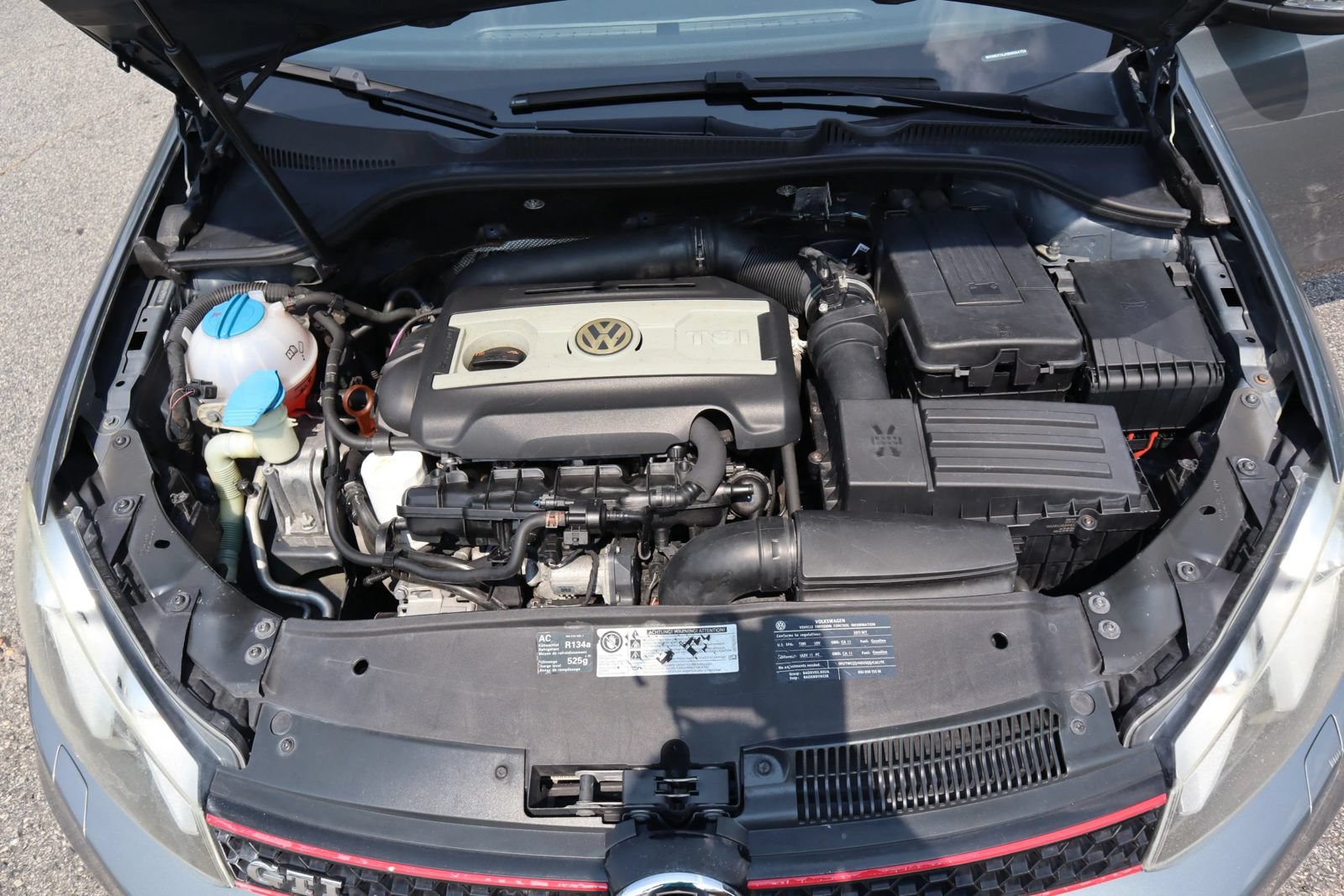 Used 2011 Volkswagen Golf 2-Door FWD image 28