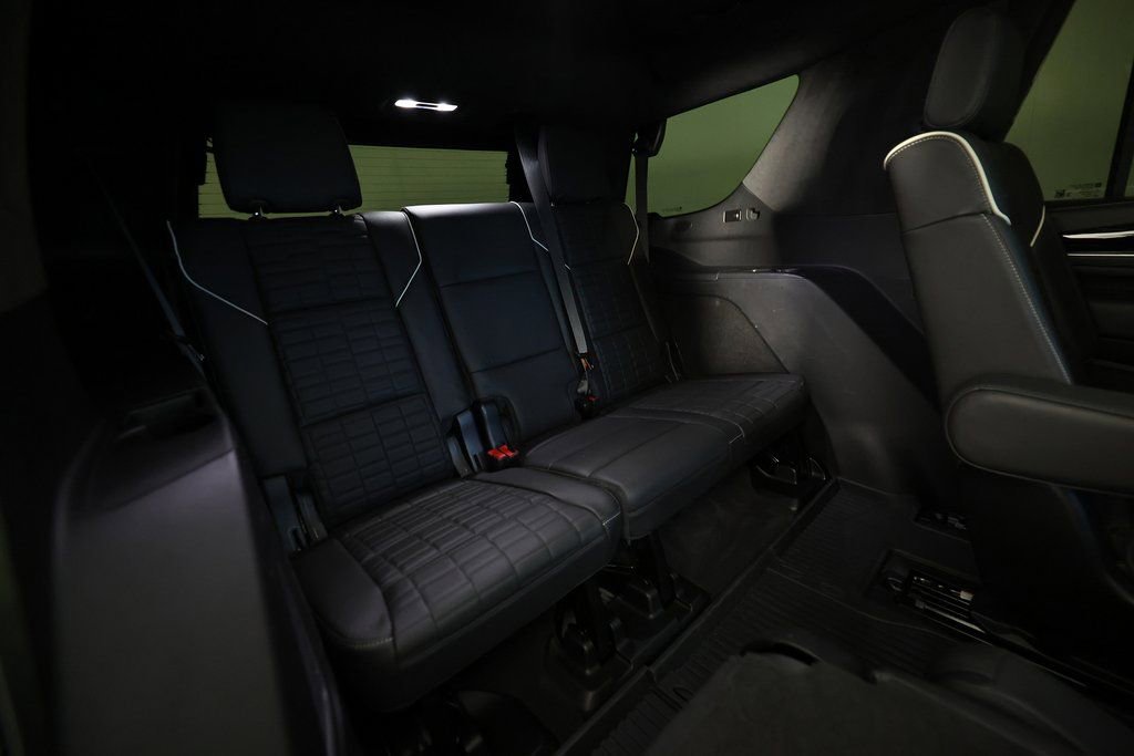 Used 2024 Cadillac Escalade V w/ LPO, ONYX Package image 12
