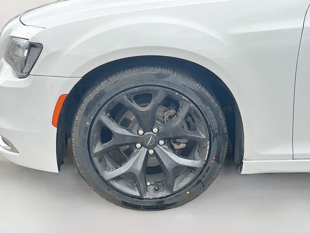 Used 2021 Chrysler 300 S image 30