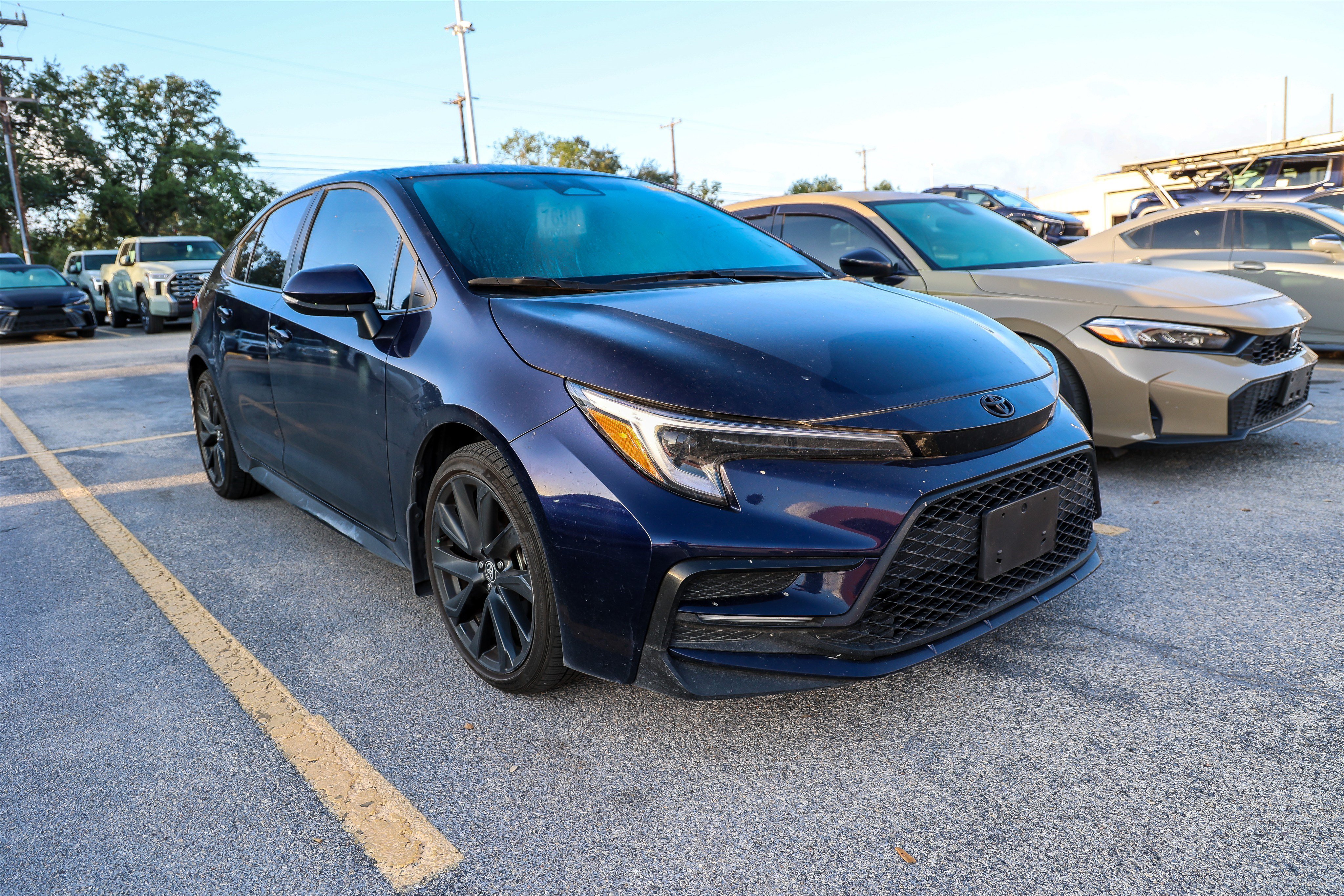 Certified 2025 Toyota Corolla SE FWD image 6