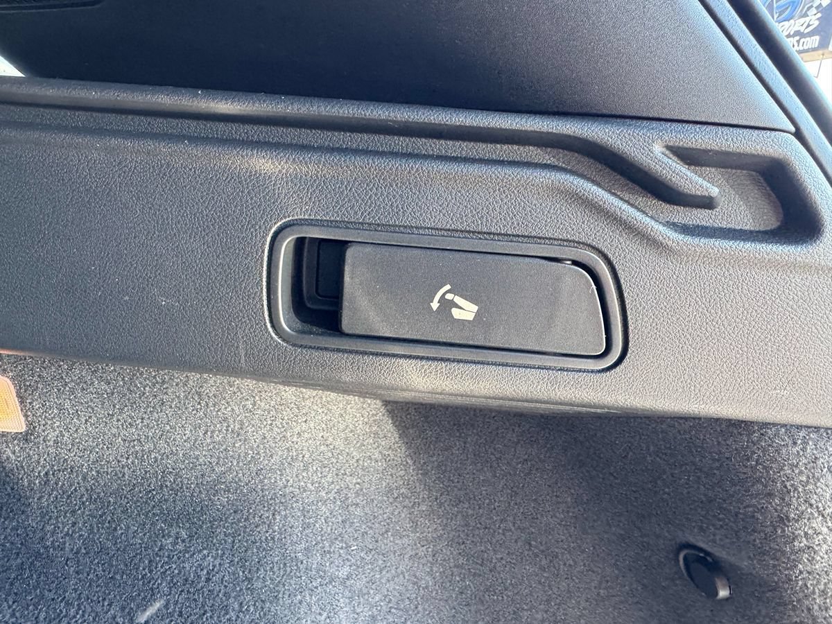 Used 2019 INFINITI QX50 Essential w/ Sensory Package AWD/4WD image 10