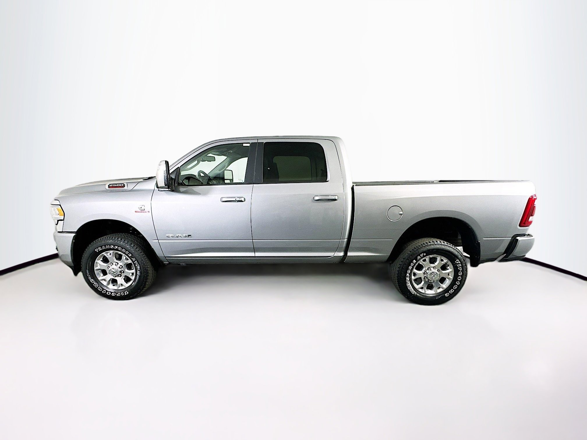 Used 2024 RAM 2500 Laramie image 4