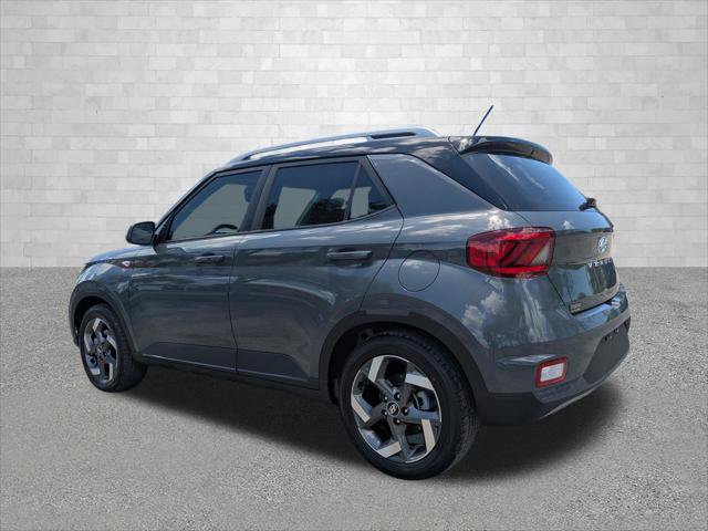 New 2026 Hyundai Venue SEL FWD image 4