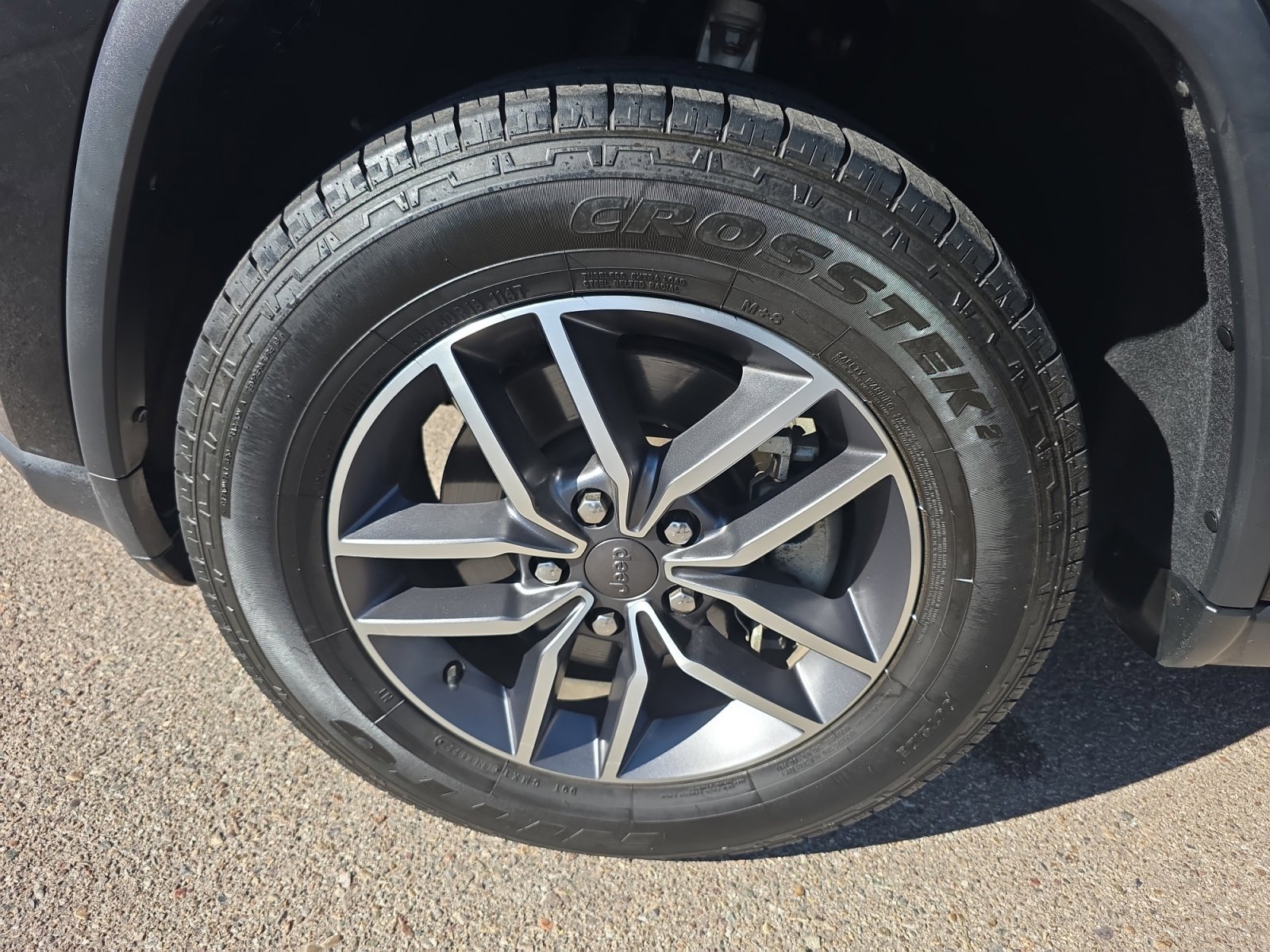 Used 2021 Jeep Grand Cherokee Limited w/ Luxury Group II image 26