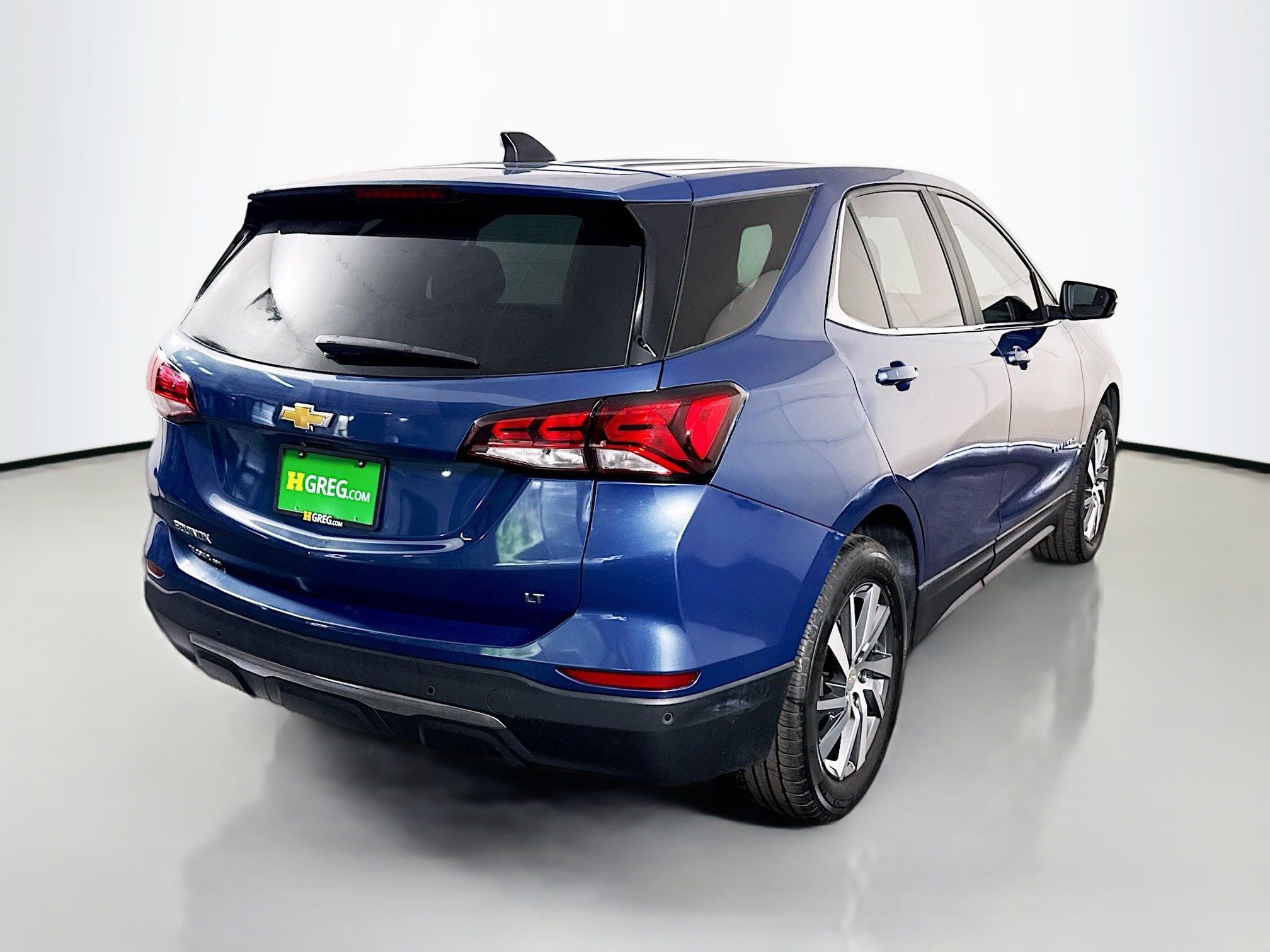 Used 2024 Chevrolet Equinox LT FWD image 10