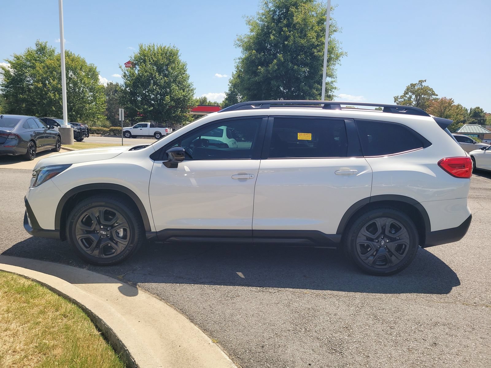 Used 2024 Subaru Ascent Onyx Edition AWD/4WD image 6