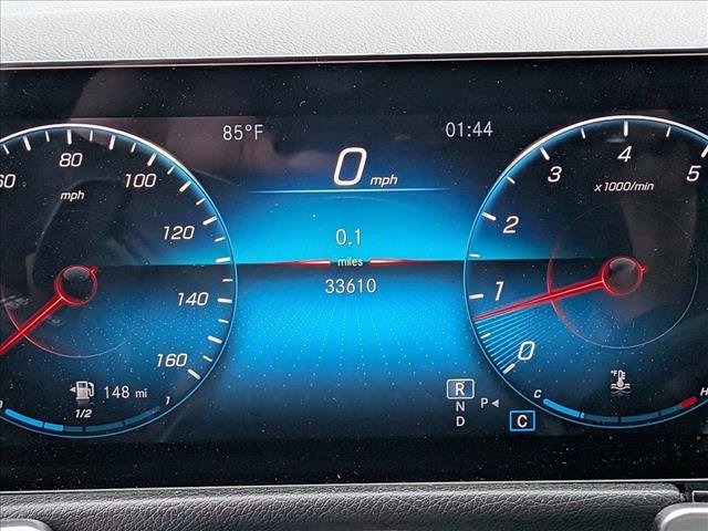 Used 2022 Mercedes-Benz GLB 250 4MATIC image 9