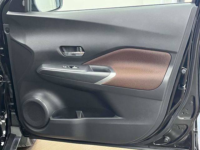 Used 2024 Nissan Kicks SR image 26