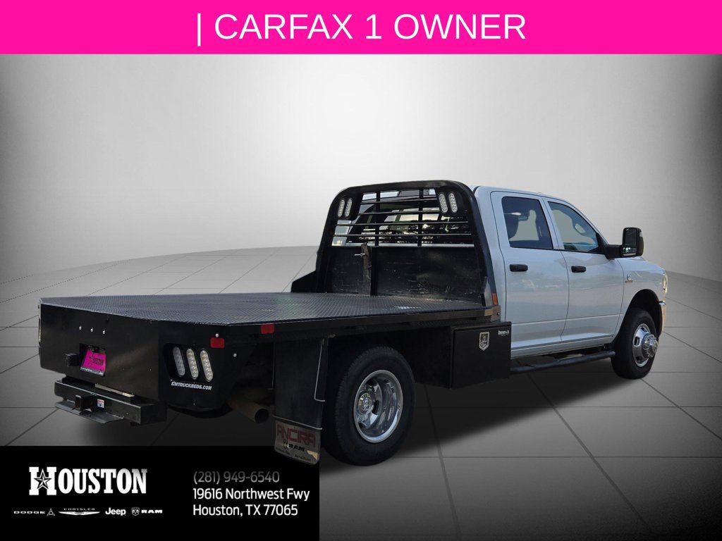 Used 2024 RAM 3500 Tradesman w/ Chrome Appearance Group AWD/4WD image 4