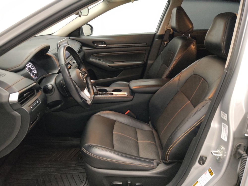 Used 2020 Nissan Altima 2.5 SR w/ Premium Package image 17