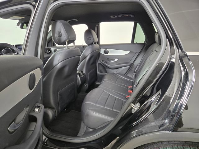 Used 2019 Mercedes-Benz GLC 300 4MATIC image 17