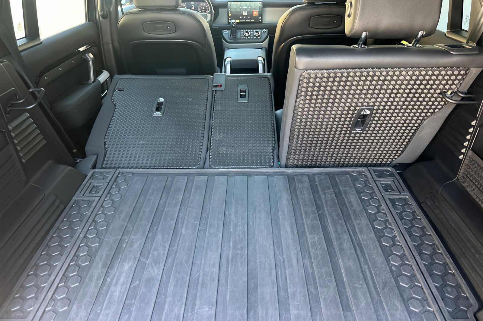 Used 2022 Land Rover Defender 110 Trophy Edition image 17