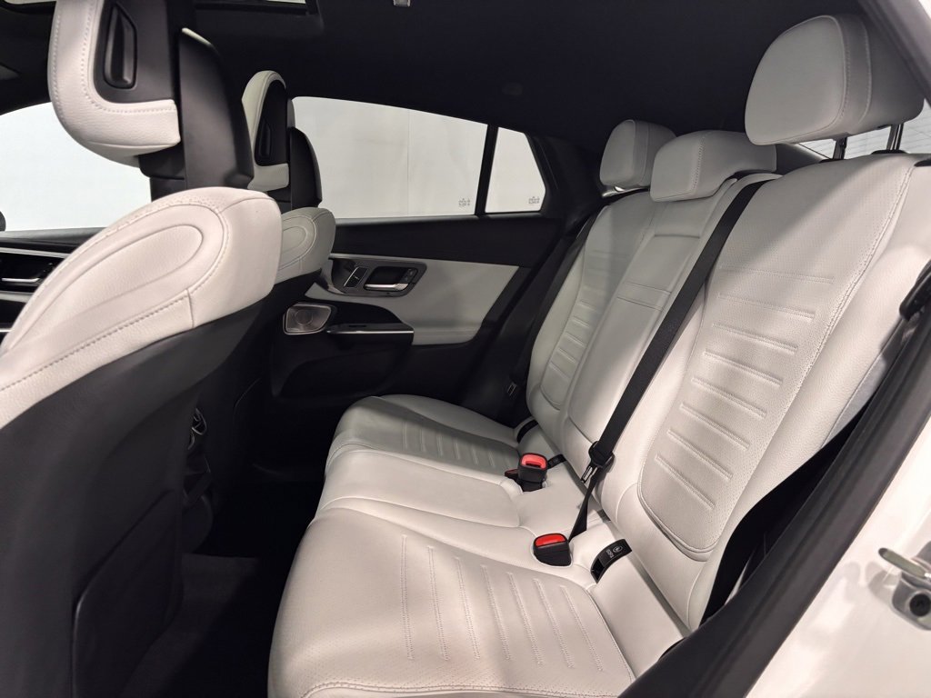 Used 2026 Mercedes-Benz GLC 300 4MATIC image 21