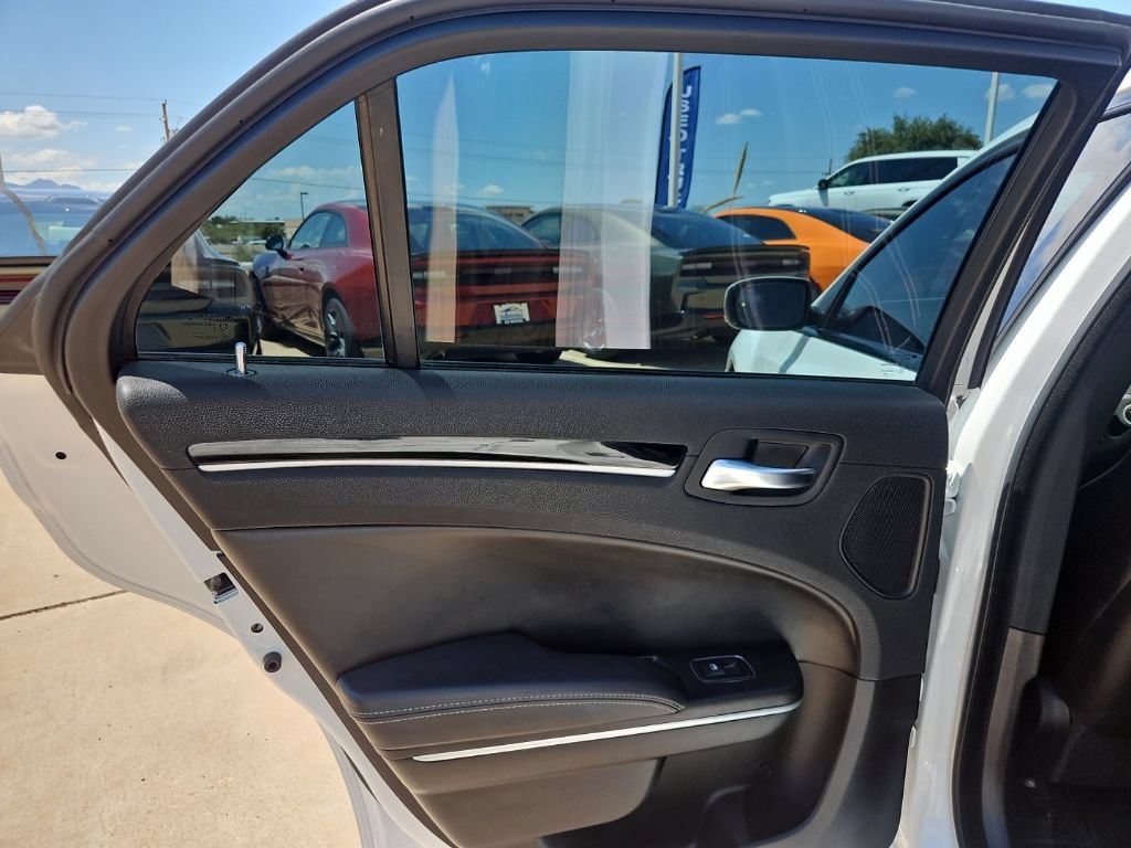 Certified 2023 Chrysler 300 S RWD image 14