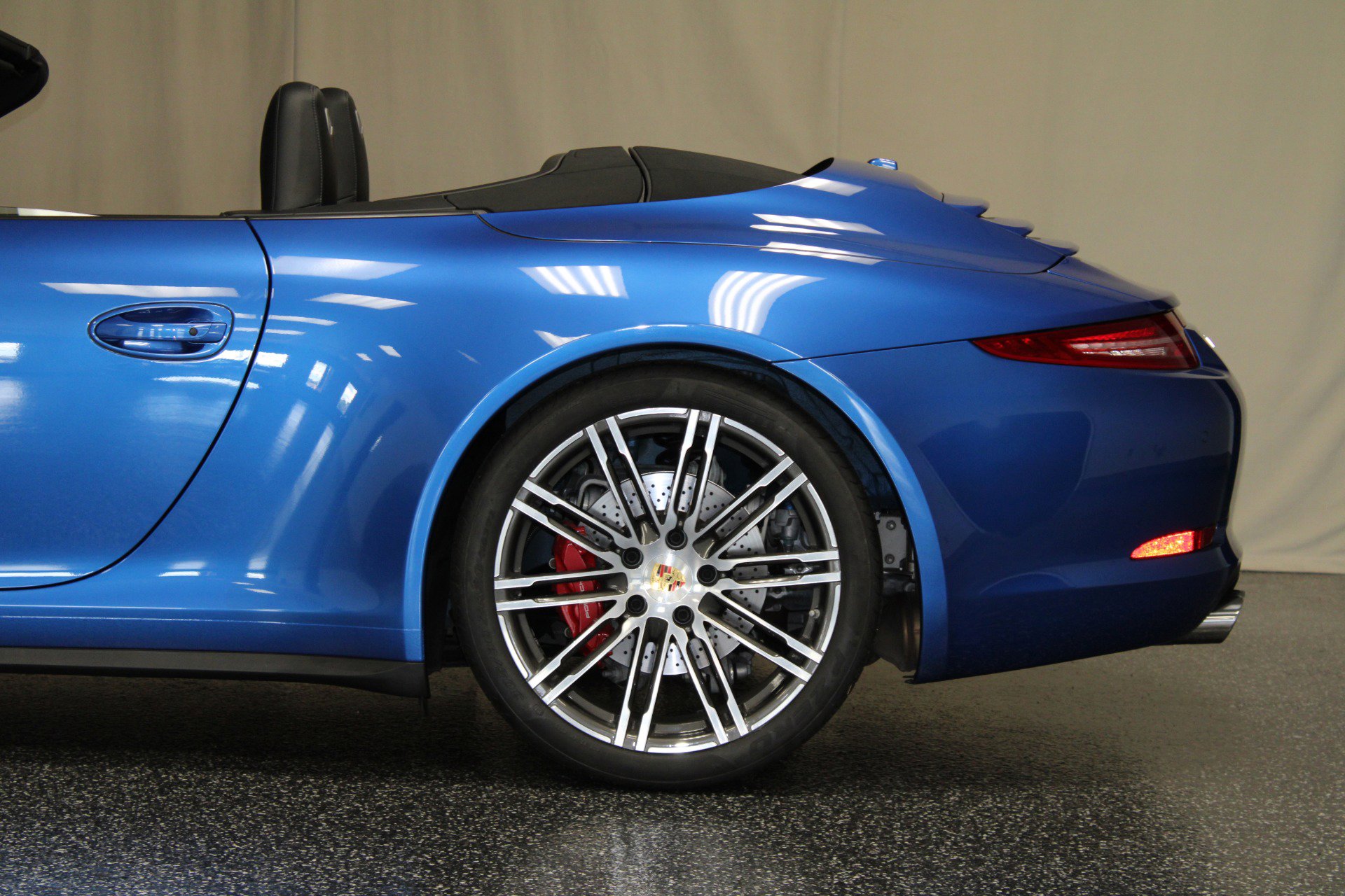 Used 2016 Porsche 911 Carrera 4S image 7