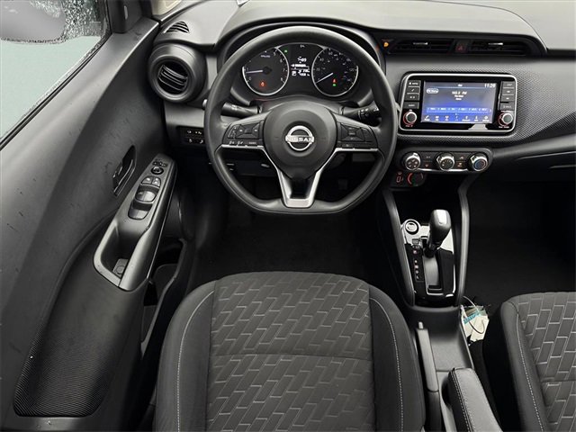 Used 2022 Nissan Kicks S image 9