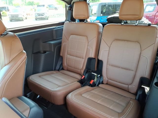 Used 2024 Ford Bronco Heritage Edition AWD/4WD image 8