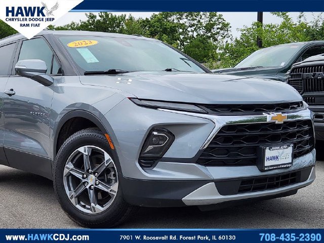 Used 2023 Chevrolet Blazer LT FWD image 2