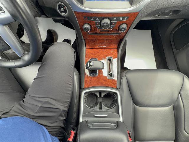 Used 2014 Chrysler 300 AWD w/ Driver Convenience Group image 18