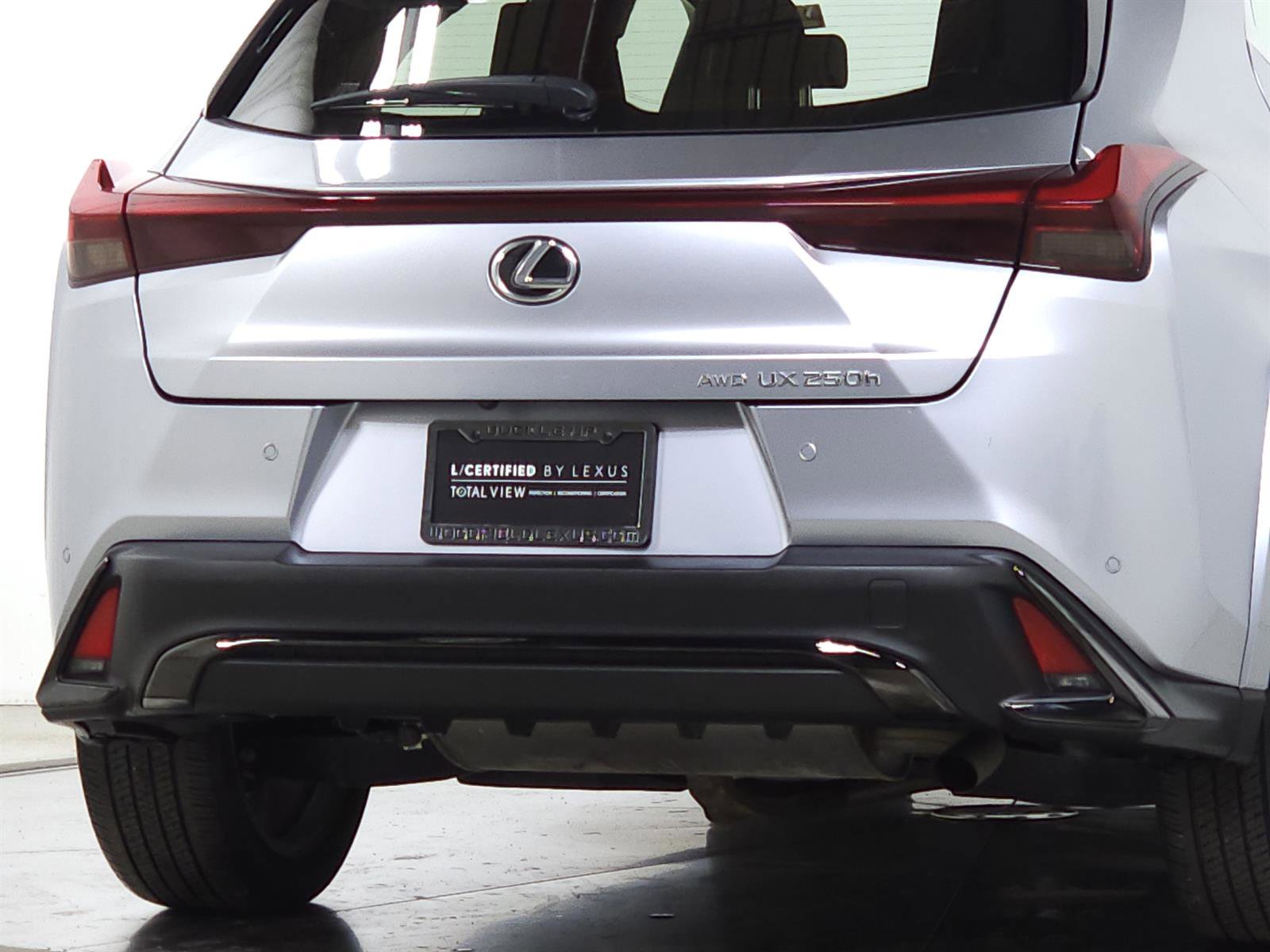 Certified 2023 Lexus UX 250h F Sport w/ Accessory Package (Z2) image 11