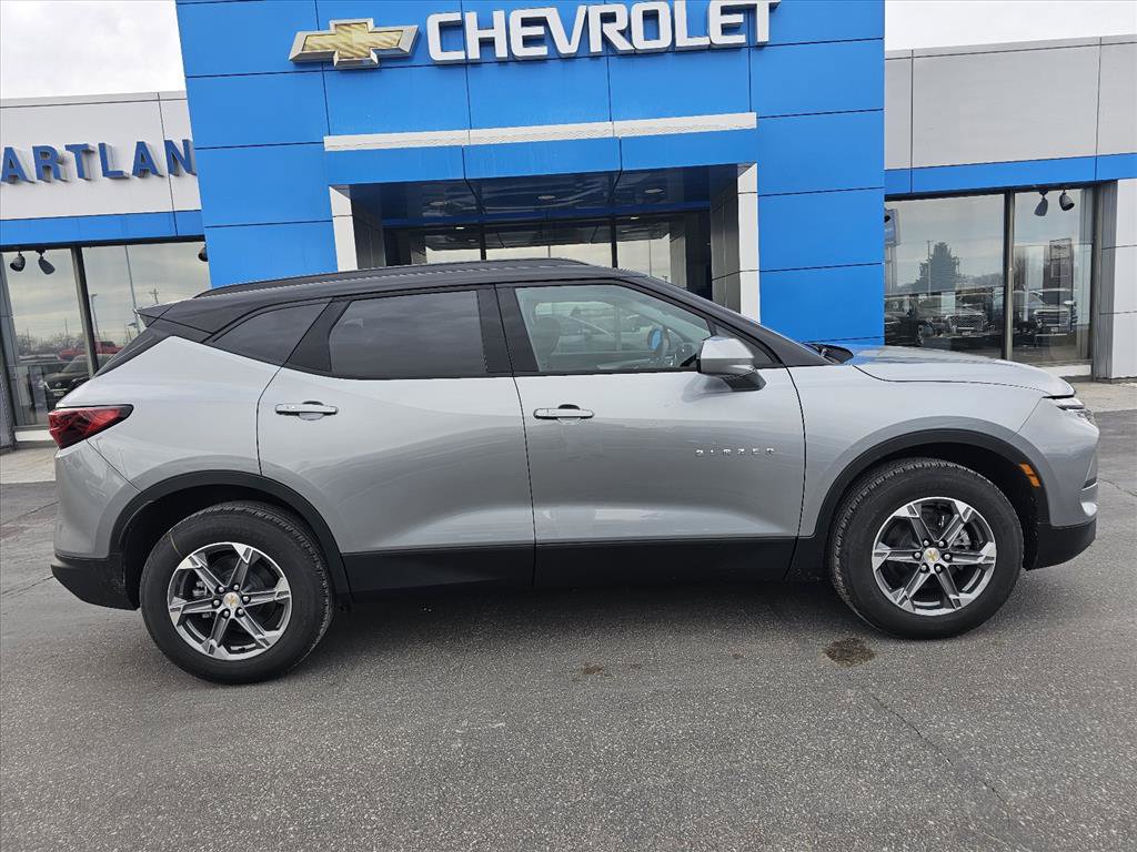 New 2026 Chevrolet Blazer LT image 2