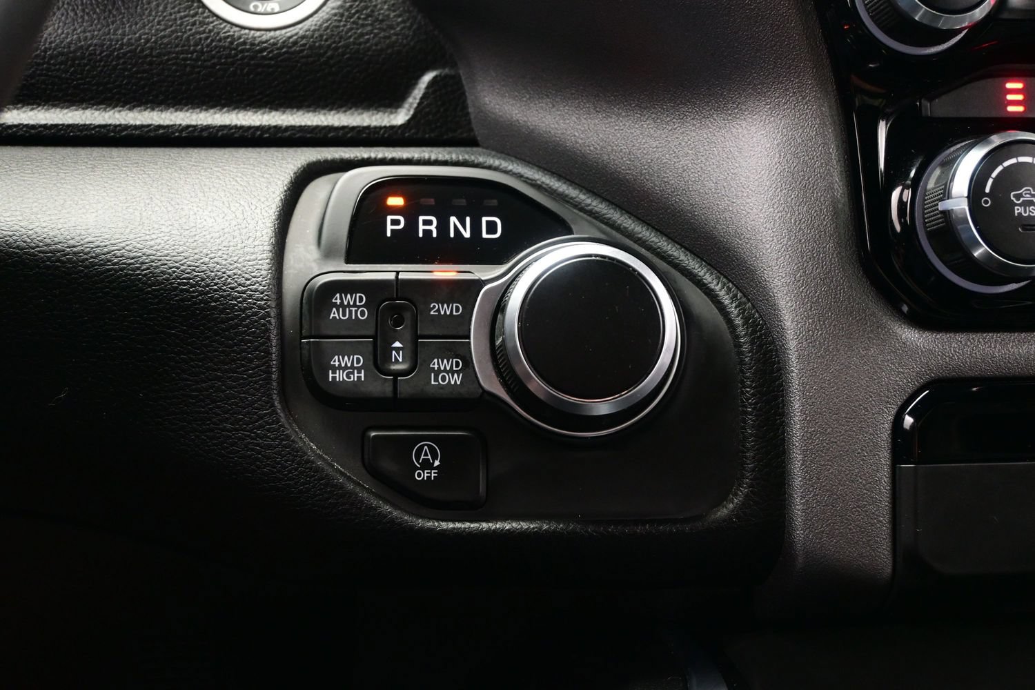 Used 2025 RAM 1500 Big Horn AWD/4WD image 24