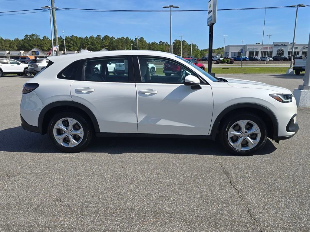 Used 2023 Honda HR-V LX image 6