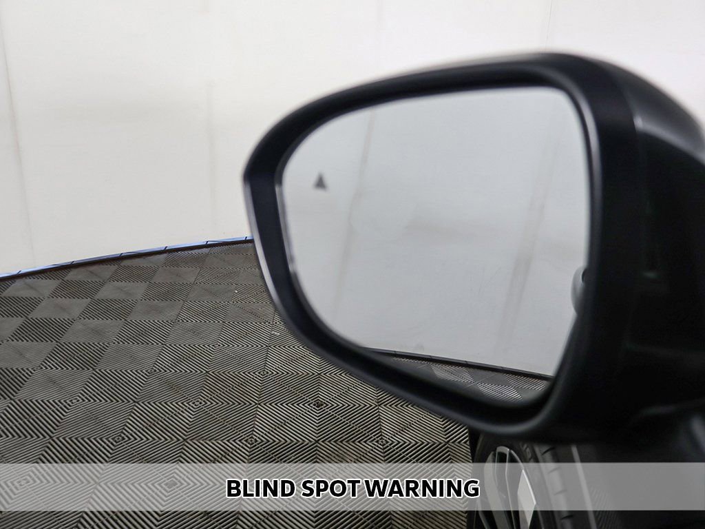 New 2025 Mitsubishi Outlander SEL image 7