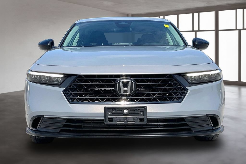 Certified 2025 Honda Accord SE image 2