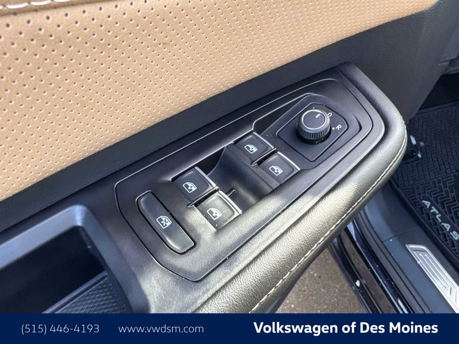 Used 2025 Volkswagen Atlas Cross Sport SE image 23