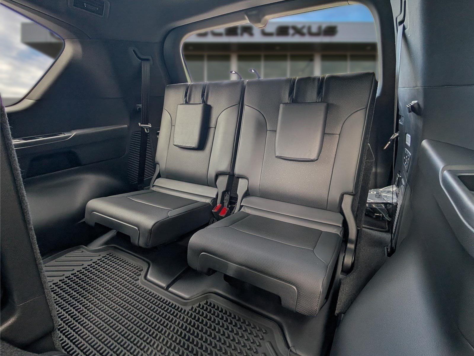 New 2026 Lexus LX 600 4WD w/ Accessory Package (2T) image 12
