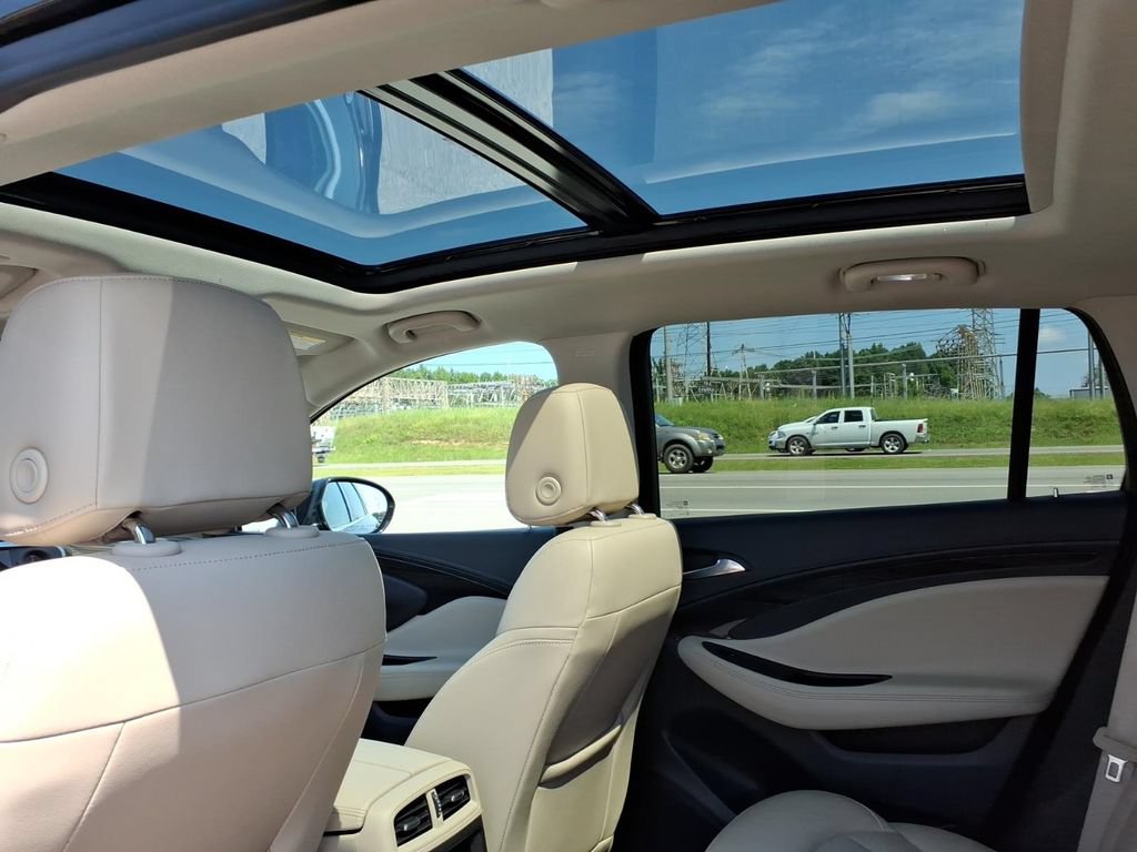 Used 2020 Buick Envision Essence w/ Experience Buick Package FWD image 17