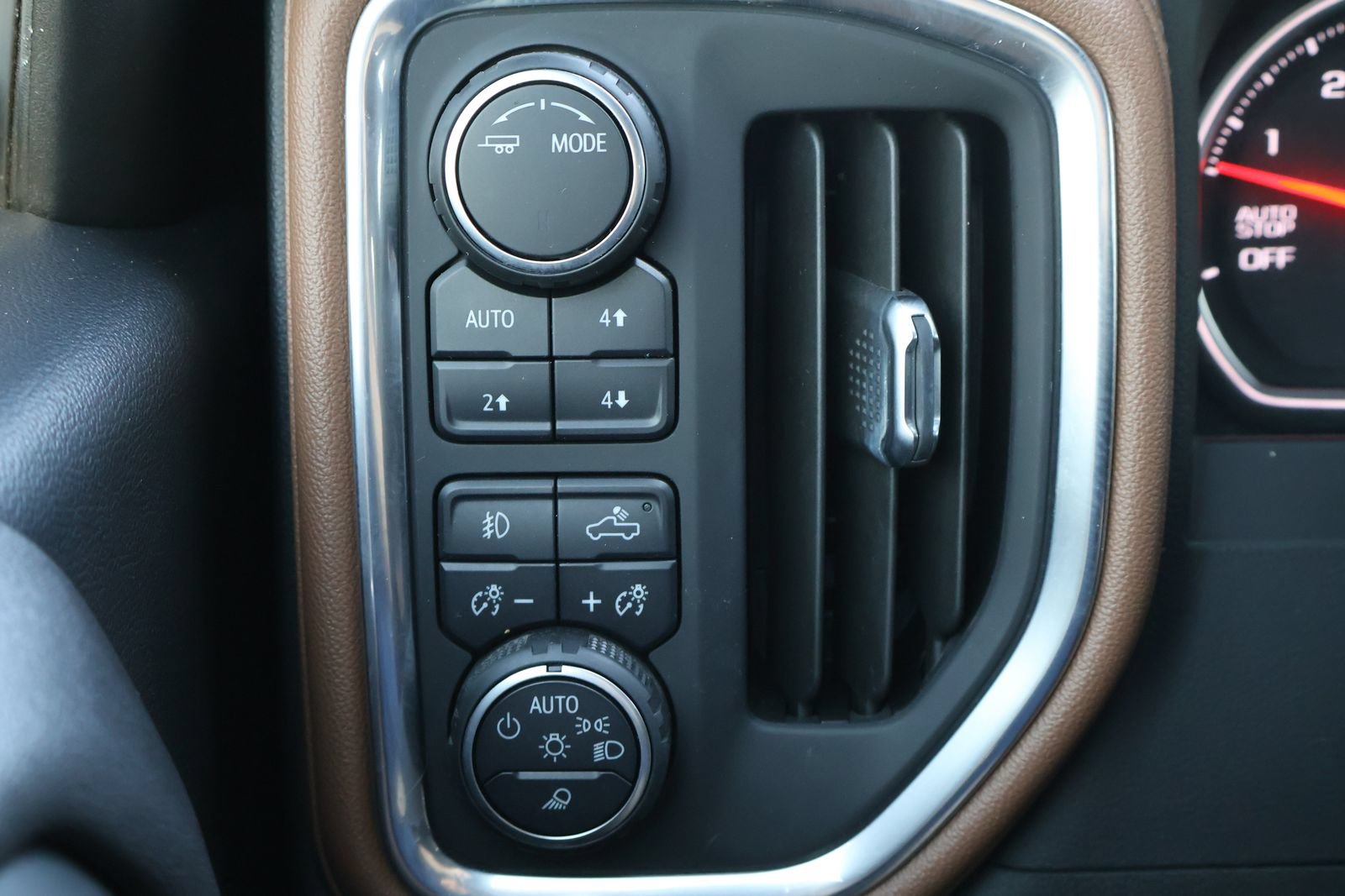 Used 2021 Chevrolet Silverado 1500 High Country AWD/4WD image 27