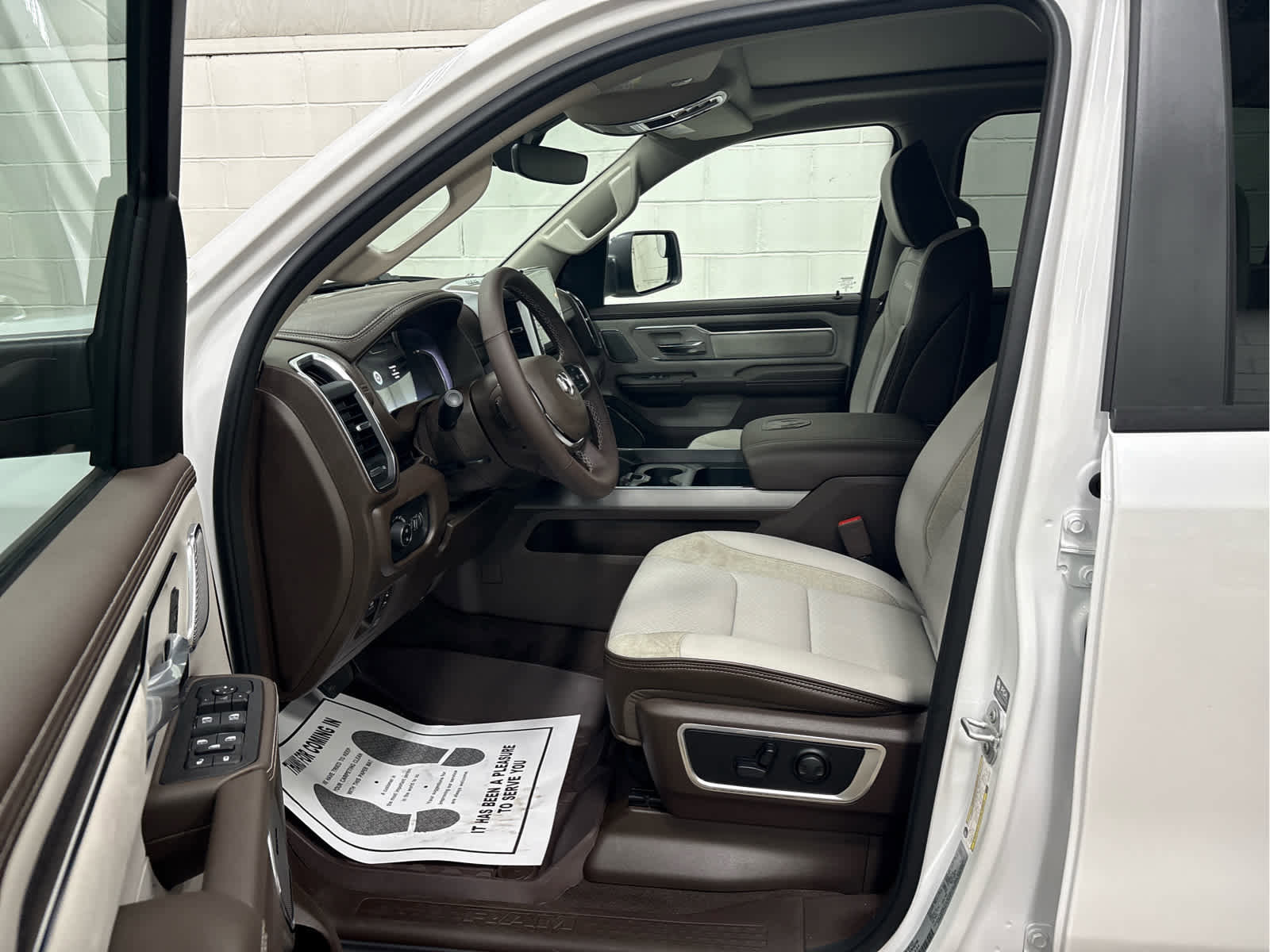 New 2026 RAM 1500 Laramie w/ Advanced Safety Group II image 28