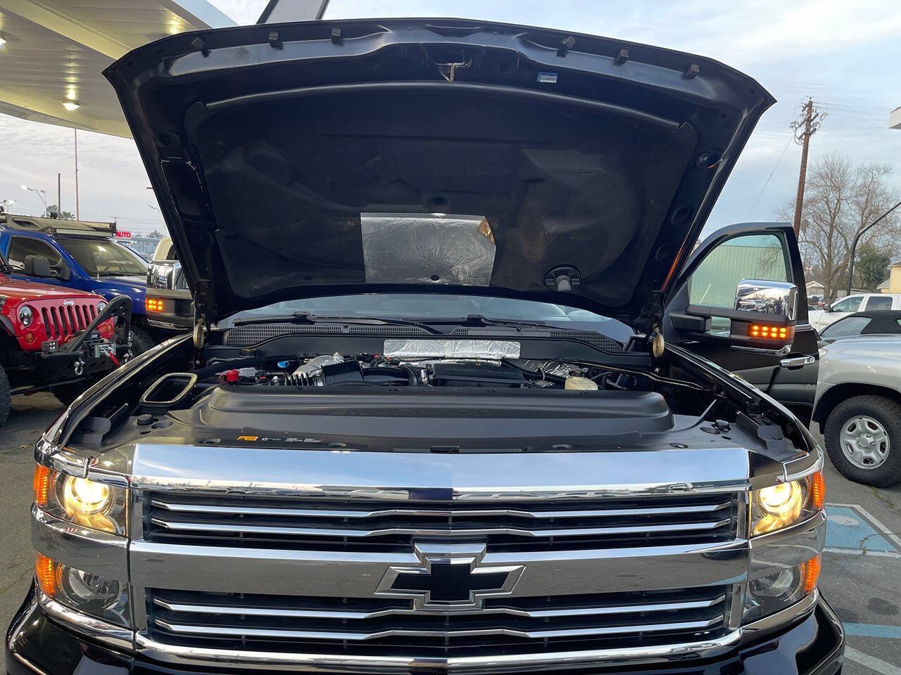 Used 2017 Chevrolet Silverado 3500 High Country w/ Duramax Plus Package AWD/4WD image 73
