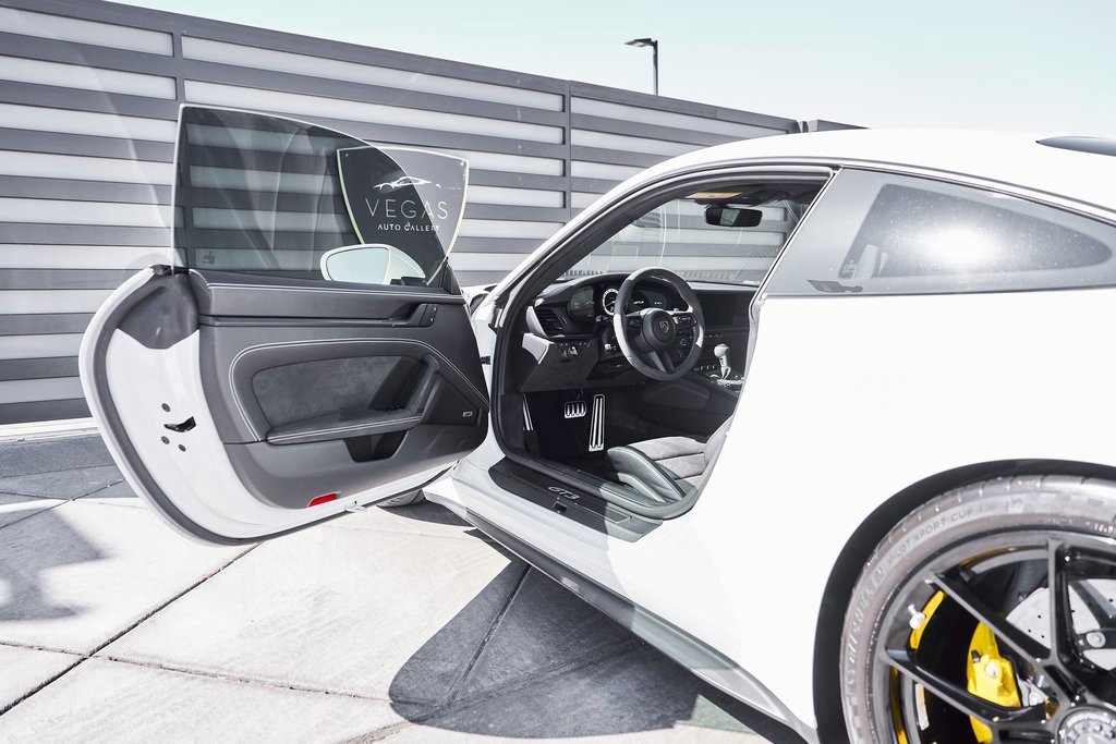Used 2022 Porsche 911 GT3 image 26