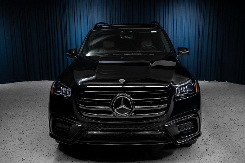 New 2026 Mercedes-Benz GLS 580 4MATIC image 2