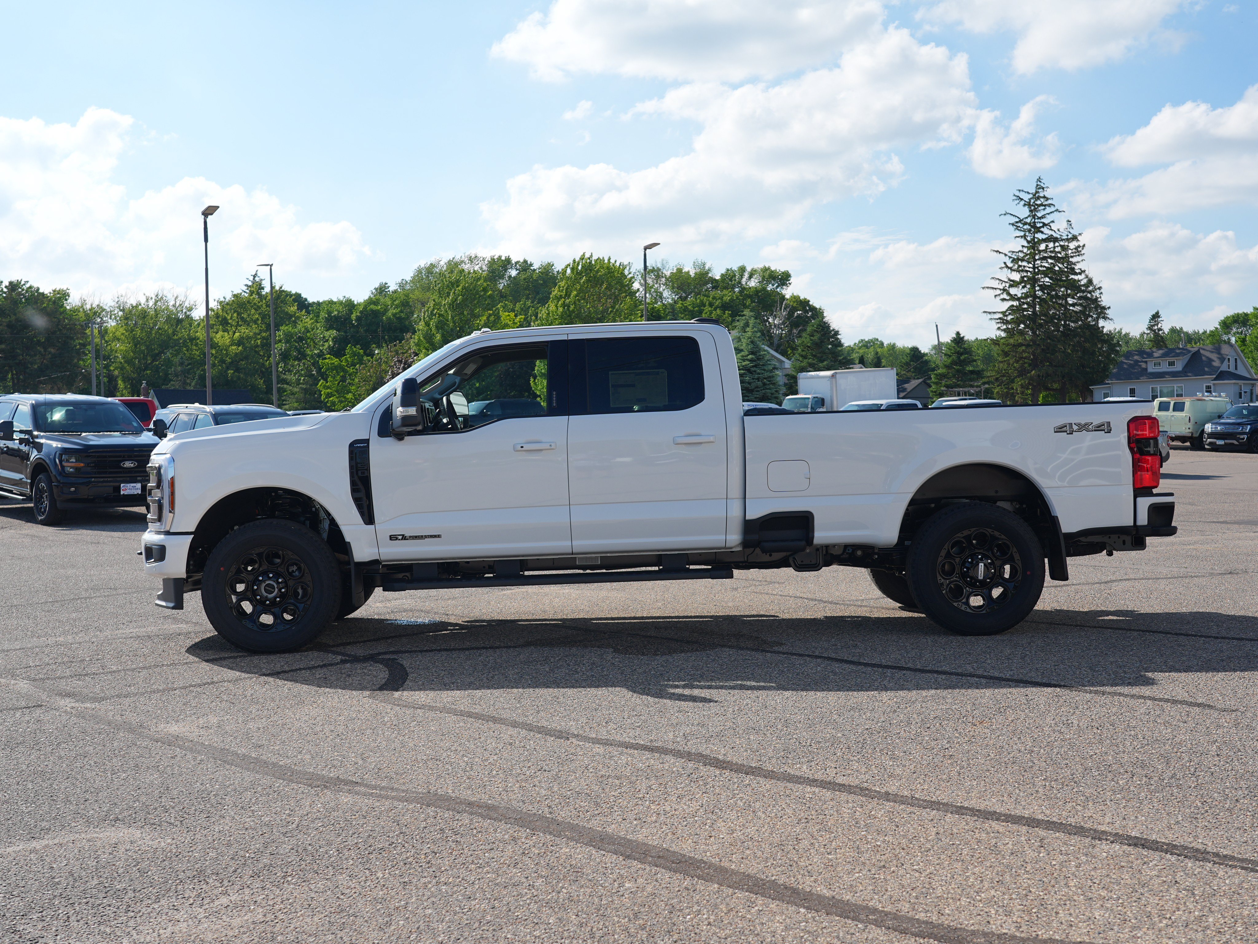 New 2026 Ford F350 4x4 Crew Cab Super Duty image 7