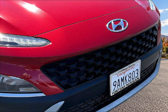 Used 2022 Hyundai Kona SEL w/ Cargo Package AWD/4WD image 31