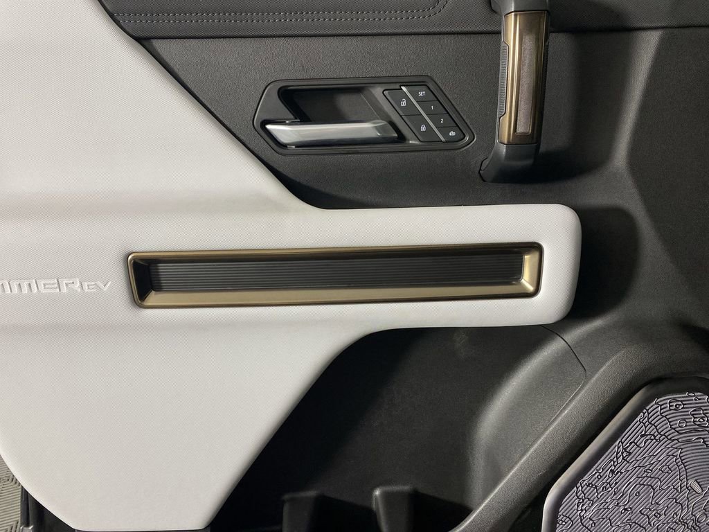 Used 2024 GMC Hummer EV 2X image 23