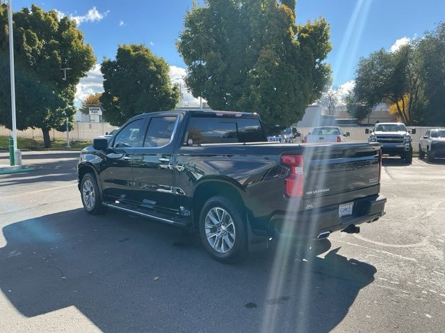 Used 2019 Chevrolet Silverado 1500 High Country w/ Technology Package image 8