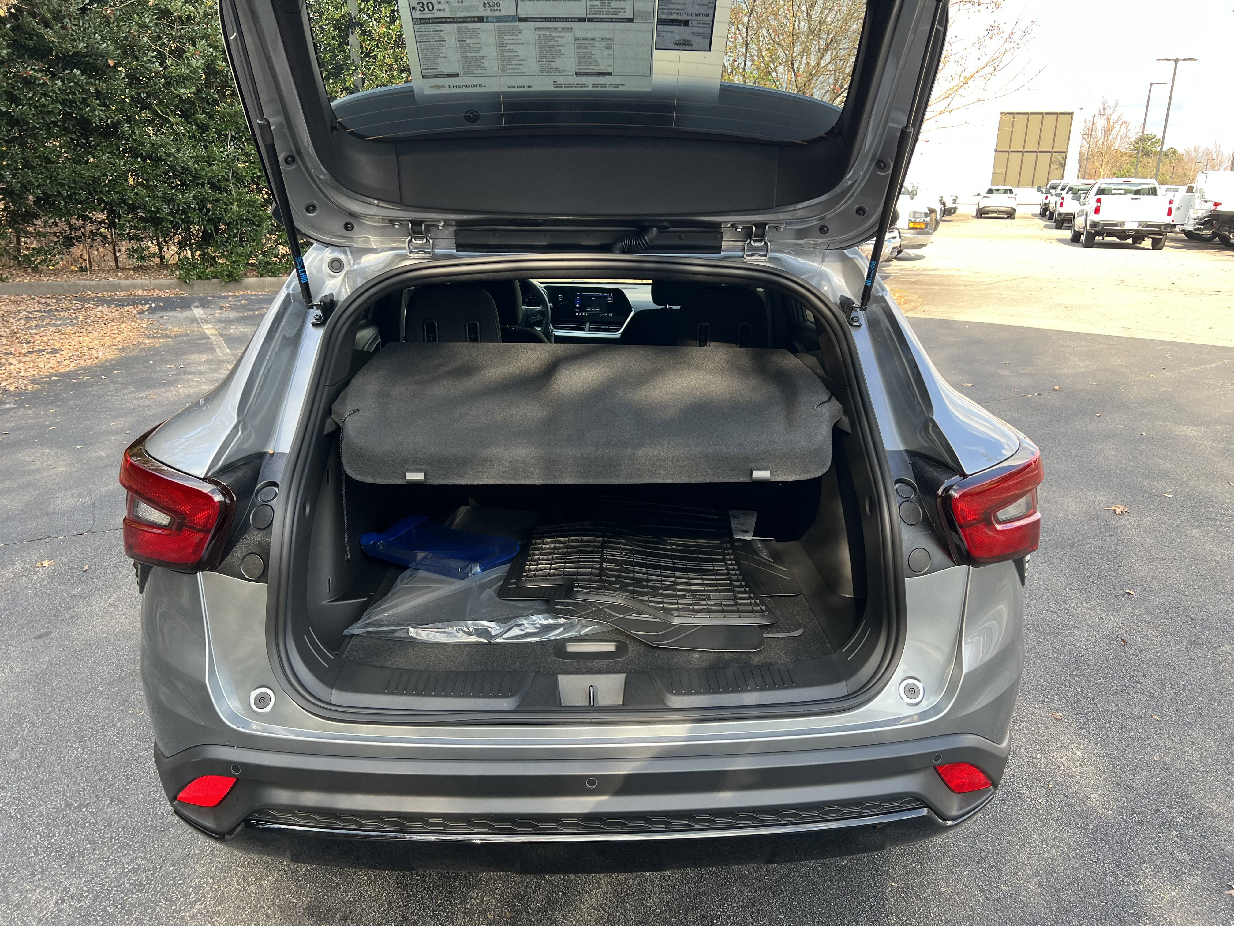 New 2026 Chevrolet Trax RS w/ Driver Confidence Package image 32